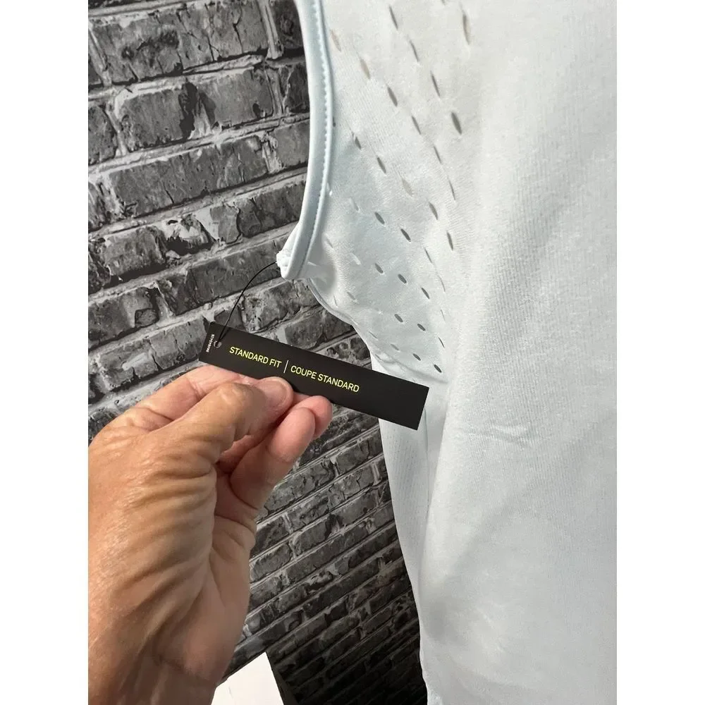 NWT woman's‎ nike shirt